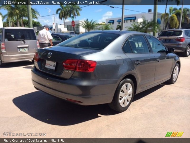 Platinum Gray Metallic / Titan Black 2012 Volkswagen Jetta SE Sedan