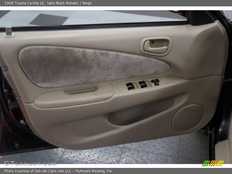 Satin Black Metallic / Beige 1998 Toyota Corolla LE