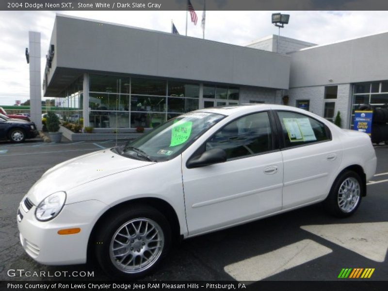 Front 3/4 View of 2004 Neon SXT