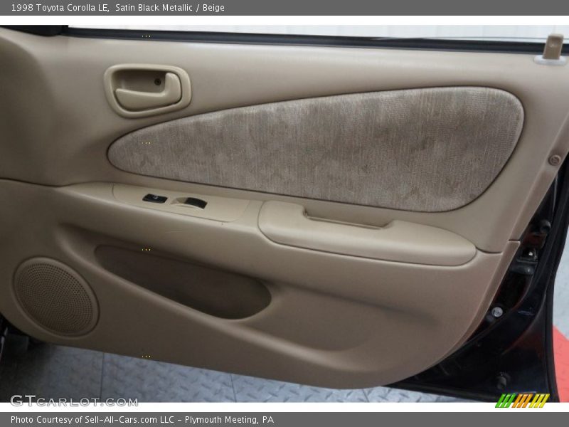 Satin Black Metallic / Beige 1998 Toyota Corolla LE