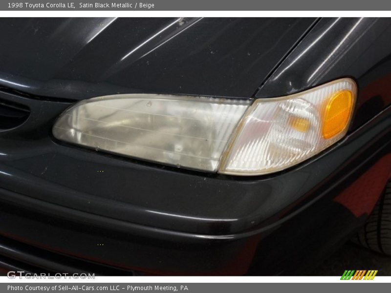Satin Black Metallic / Beige 1998 Toyota Corolla LE