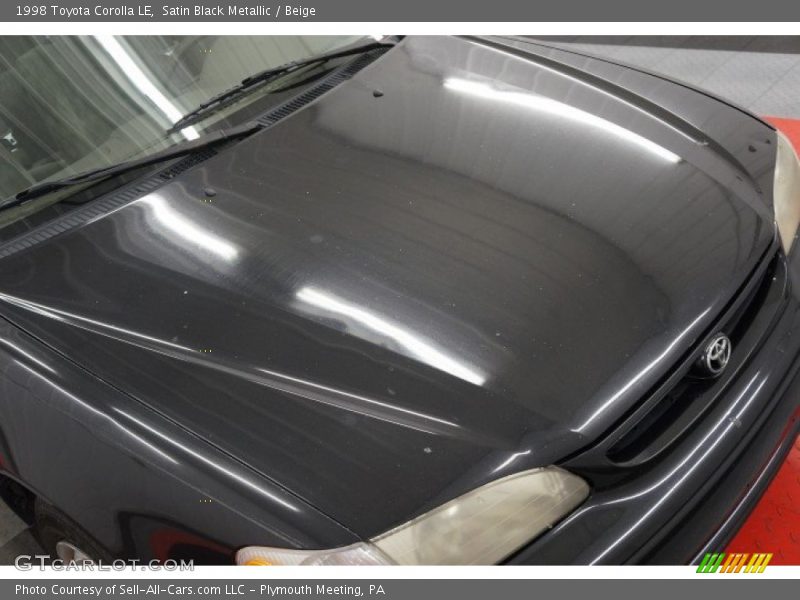 Satin Black Metallic / Beige 1998 Toyota Corolla LE