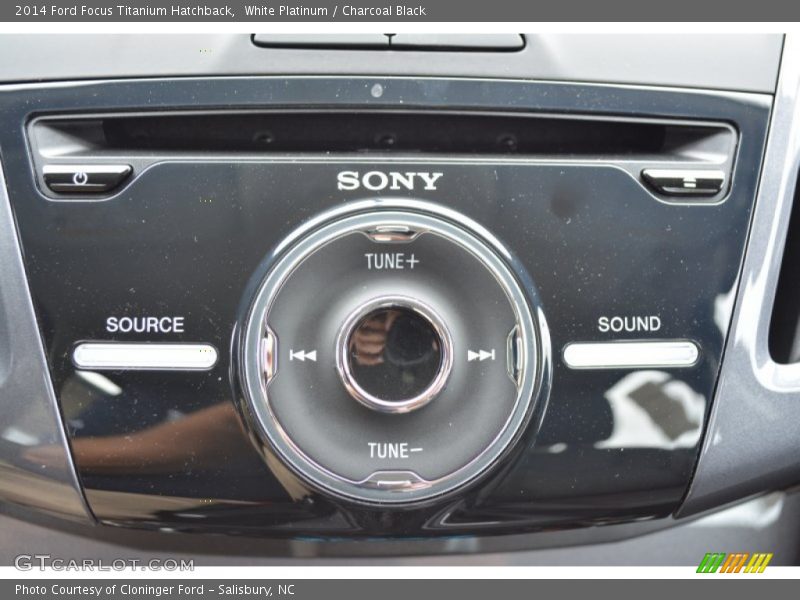 White Platinum / Charcoal Black 2014 Ford Focus Titanium Hatchback