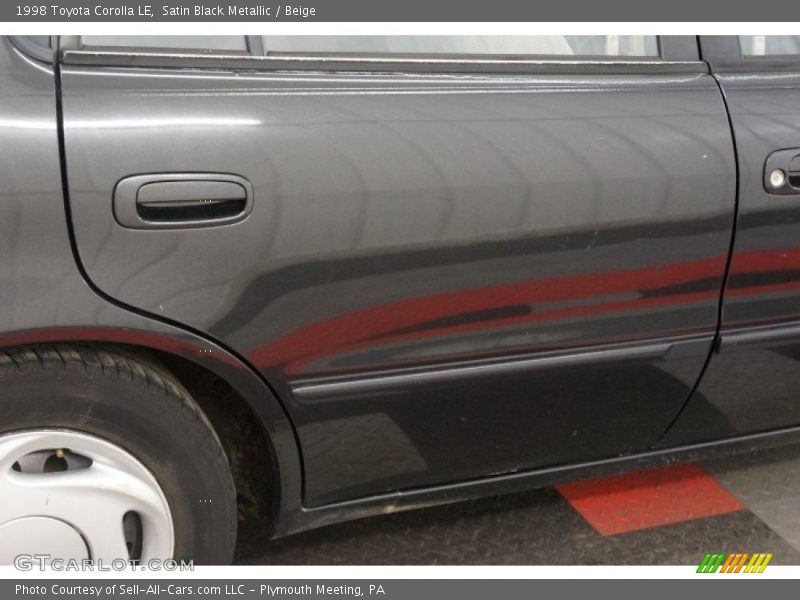 Satin Black Metallic / Beige 1998 Toyota Corolla LE