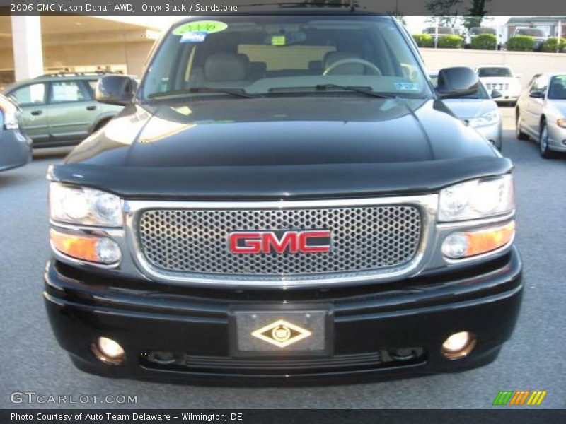 Onyx Black / Sandstone 2006 GMC Yukon Denali AWD