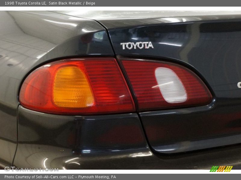 Satin Black Metallic / Beige 1998 Toyota Corolla LE