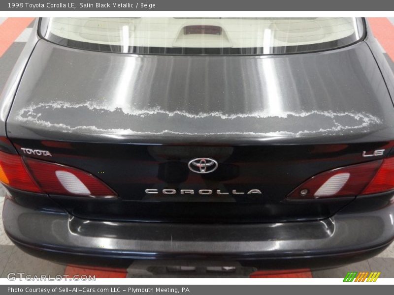 Satin Black Metallic / Beige 1998 Toyota Corolla LE