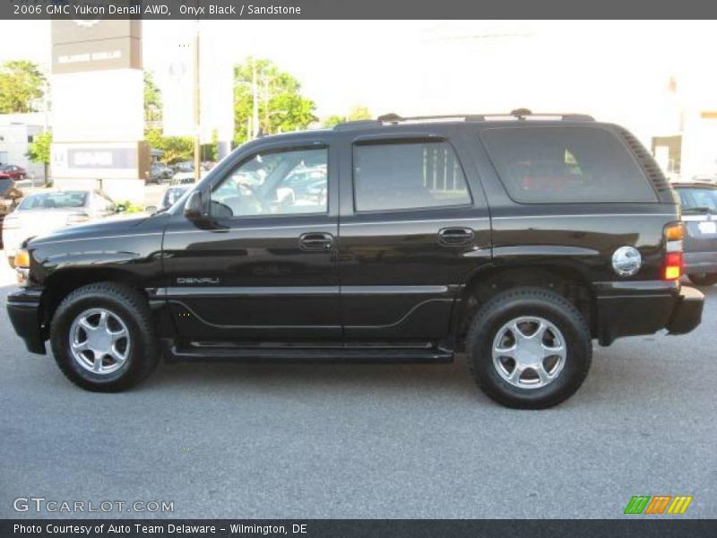 Onyx Black / Sandstone 2006 GMC Yukon Denali AWD