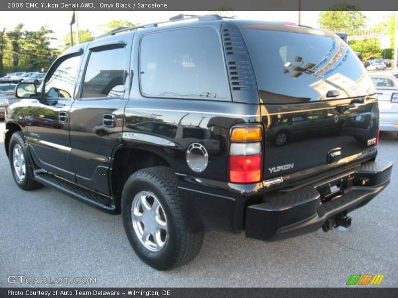 Onyx Black / Sandstone 2006 GMC Yukon Denali AWD