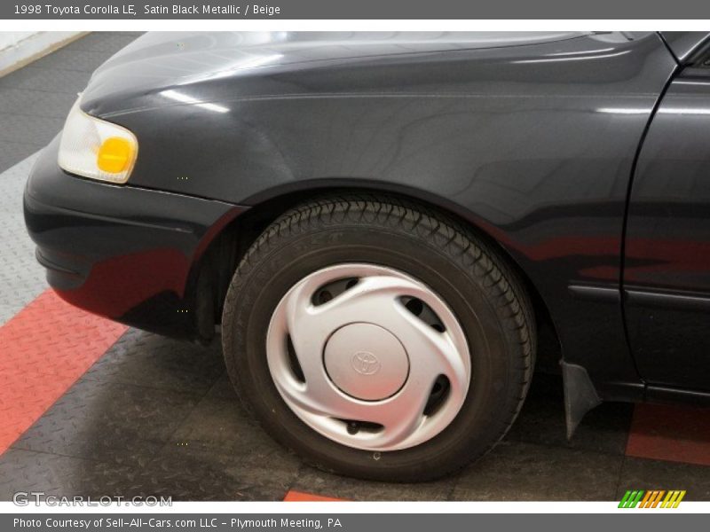 Satin Black Metallic / Beige 1998 Toyota Corolla LE