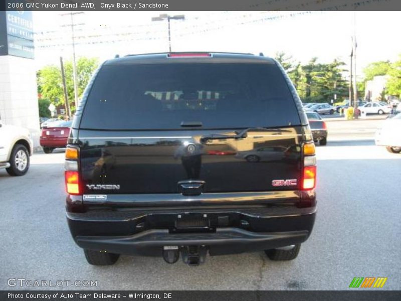 Onyx Black / Sandstone 2006 GMC Yukon Denali AWD