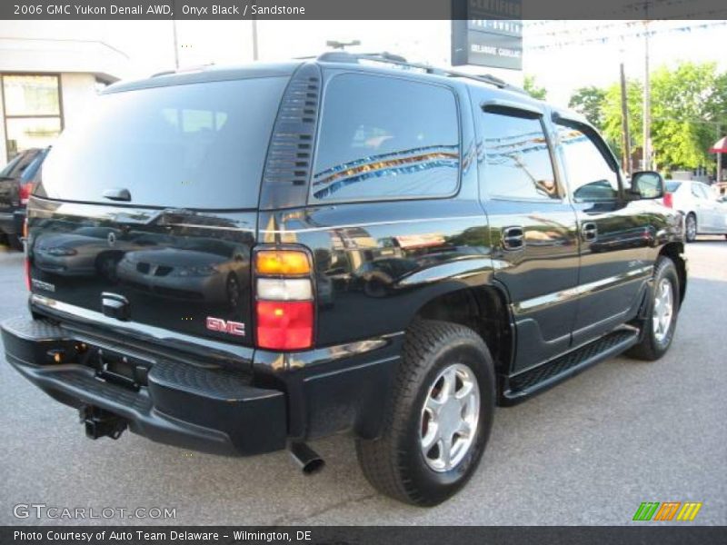 Onyx Black / Sandstone 2006 GMC Yukon Denali AWD