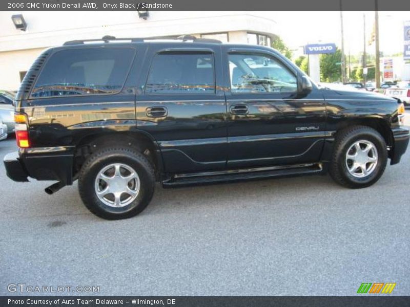 Onyx Black / Sandstone 2006 GMC Yukon Denali AWD