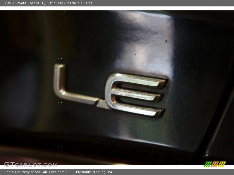Satin Black Metallic / Beige 1998 Toyota Corolla LE