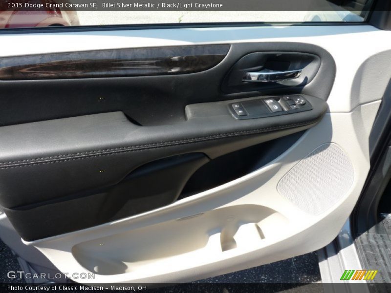 Billet Silver Metallic / Black/Light Graystone 2015 Dodge Grand Caravan SE