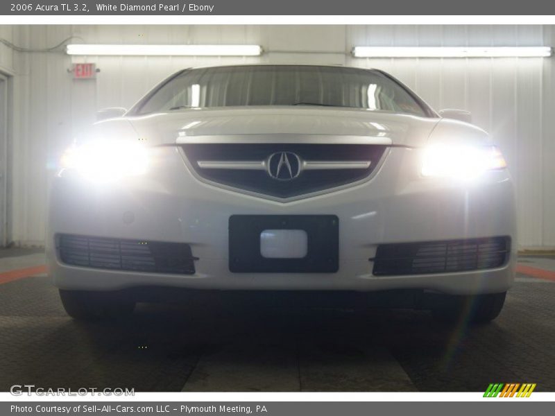 White Diamond Pearl / Ebony 2006 Acura TL 3.2