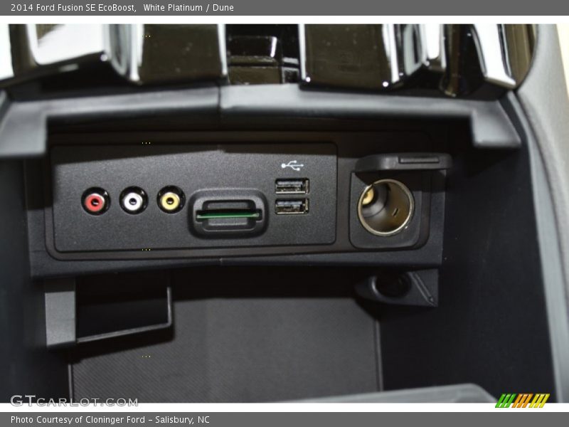 White Platinum / Dune 2014 Ford Fusion SE EcoBoost