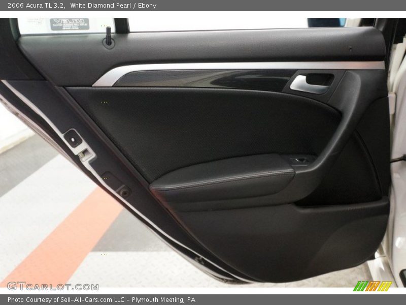White Diamond Pearl / Ebony 2006 Acura TL 3.2