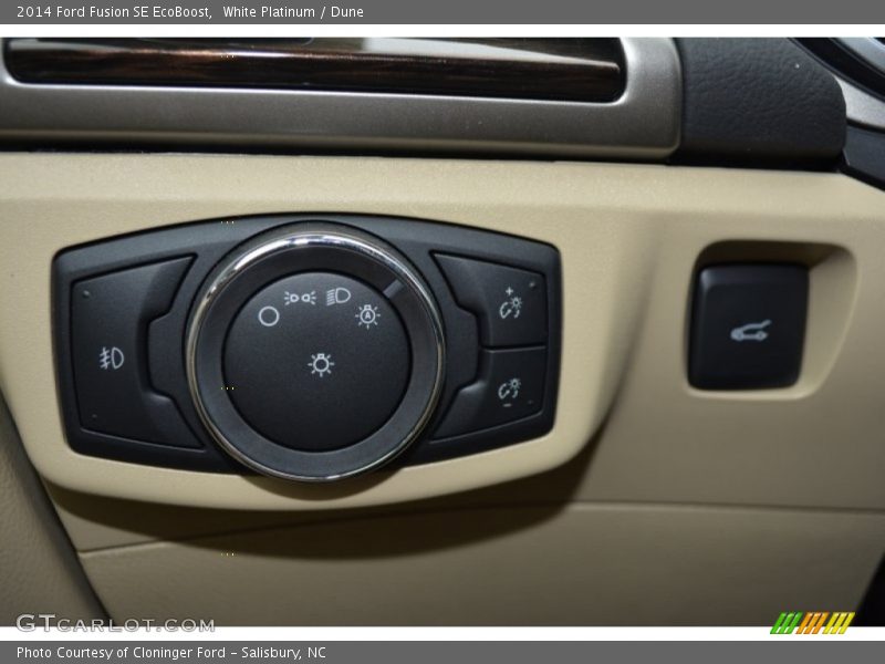 White Platinum / Dune 2014 Ford Fusion SE EcoBoost