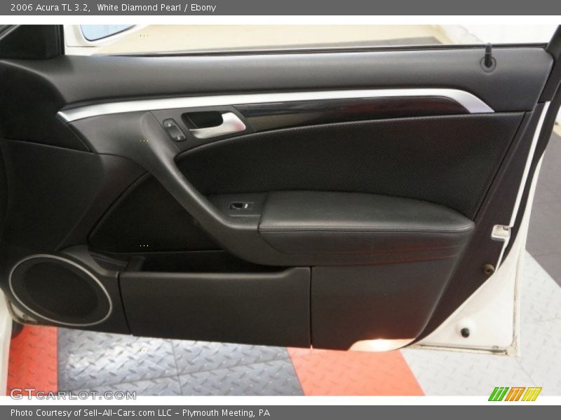 White Diamond Pearl / Ebony 2006 Acura TL 3.2