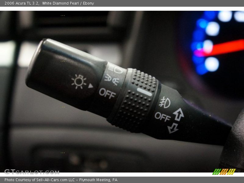 White Diamond Pearl / Ebony 2006 Acura TL 3.2