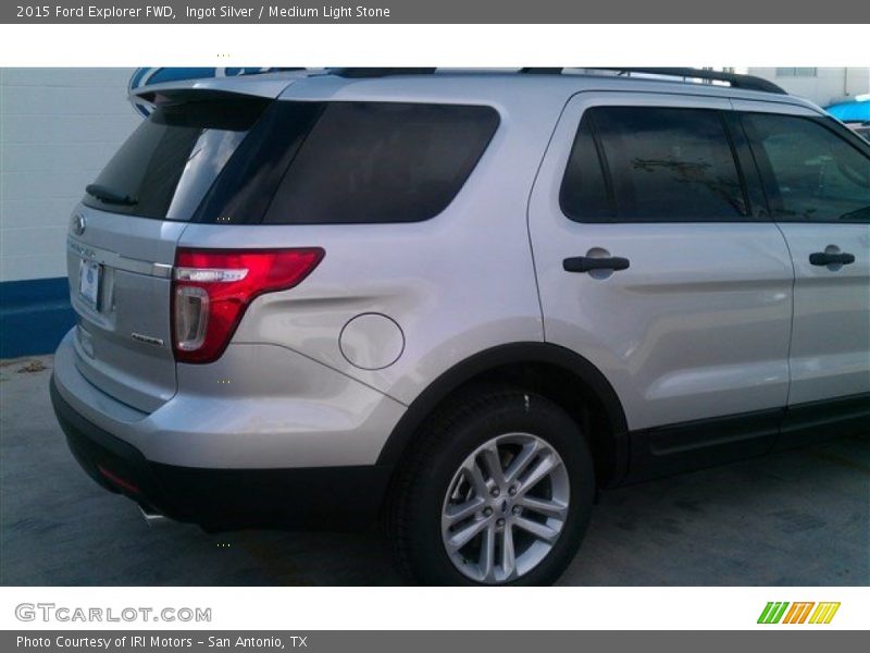 Ingot Silver / Medium Light Stone 2015 Ford Explorer FWD
