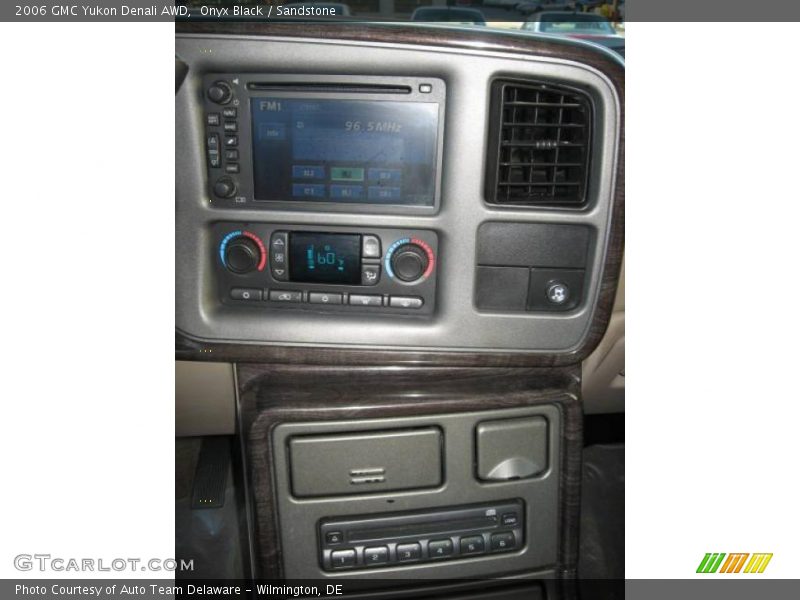 Onyx Black / Sandstone 2006 GMC Yukon Denali AWD