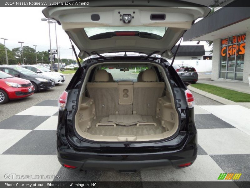Super Black / Almond 2014 Nissan Rogue SV