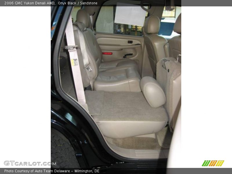 Onyx Black / Sandstone 2006 GMC Yukon Denali AWD