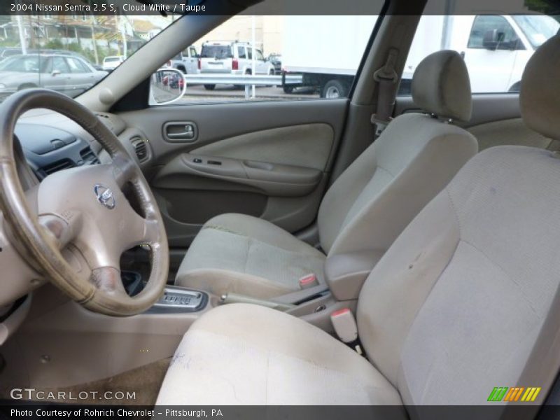 Cloud White / Taupe 2004 Nissan Sentra 2.5 S