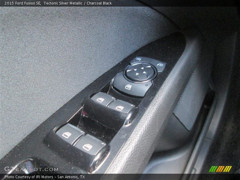 Tectonic Silver Metallic / Charcoal Black 2015 Ford Fusion SE