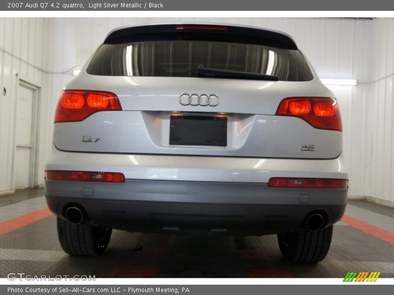 Light Silver Metallic / Black 2007 Audi Q7 4.2 quattro
