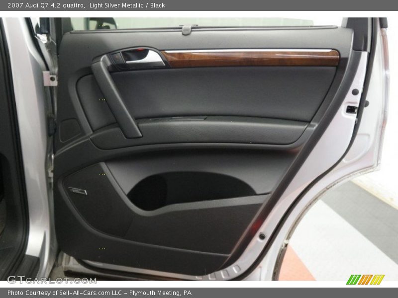 Light Silver Metallic / Black 2007 Audi Q7 4.2 quattro
