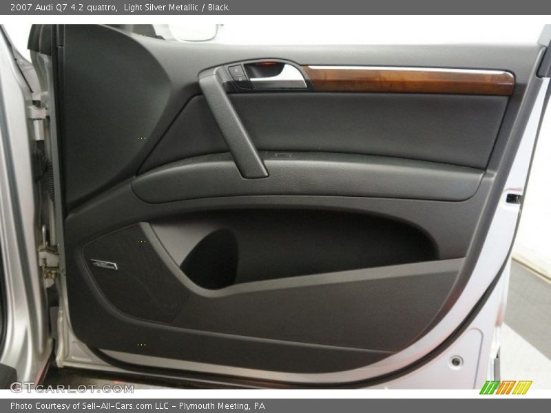 Light Silver Metallic / Black 2007 Audi Q7 4.2 quattro