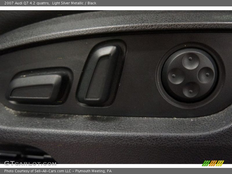 Light Silver Metallic / Black 2007 Audi Q7 4.2 quattro