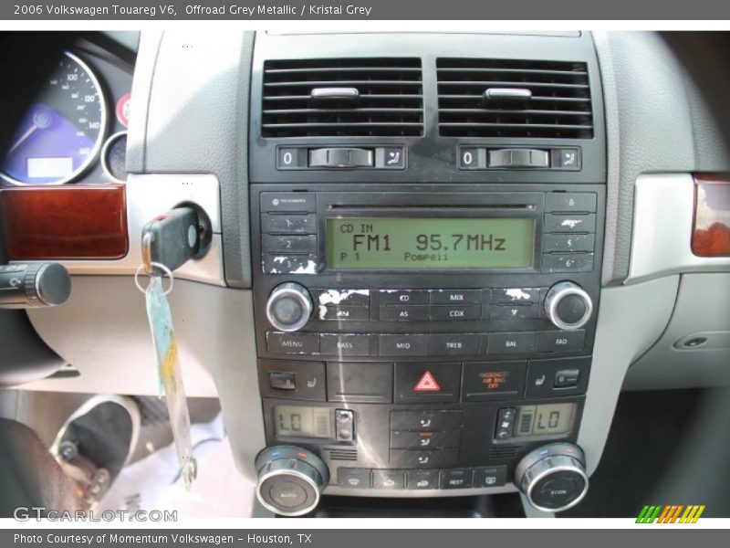 Offroad Grey Metallic / Kristal Grey 2006 Volkswagen Touareg V6