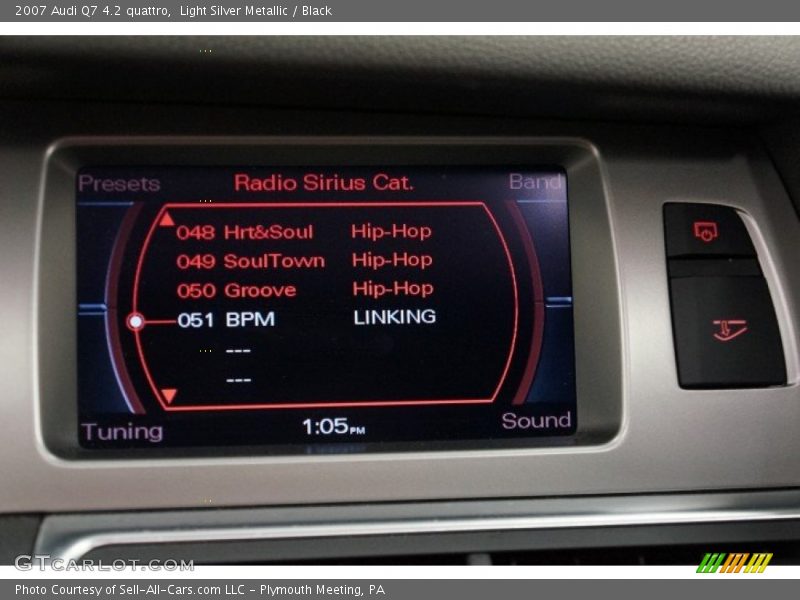 Light Silver Metallic / Black 2007 Audi Q7 4.2 quattro