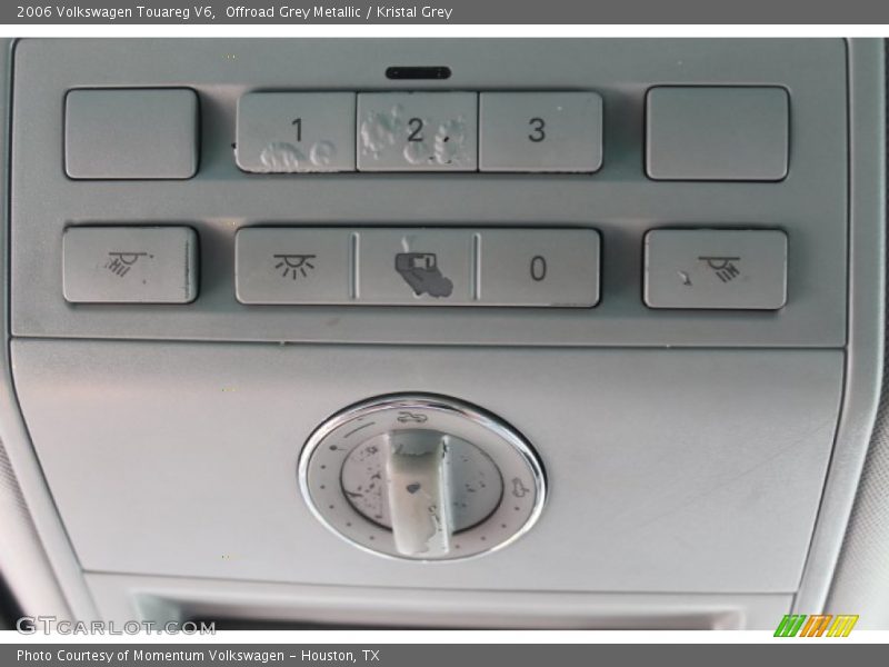 Offroad Grey Metallic / Kristal Grey 2006 Volkswagen Touareg V6