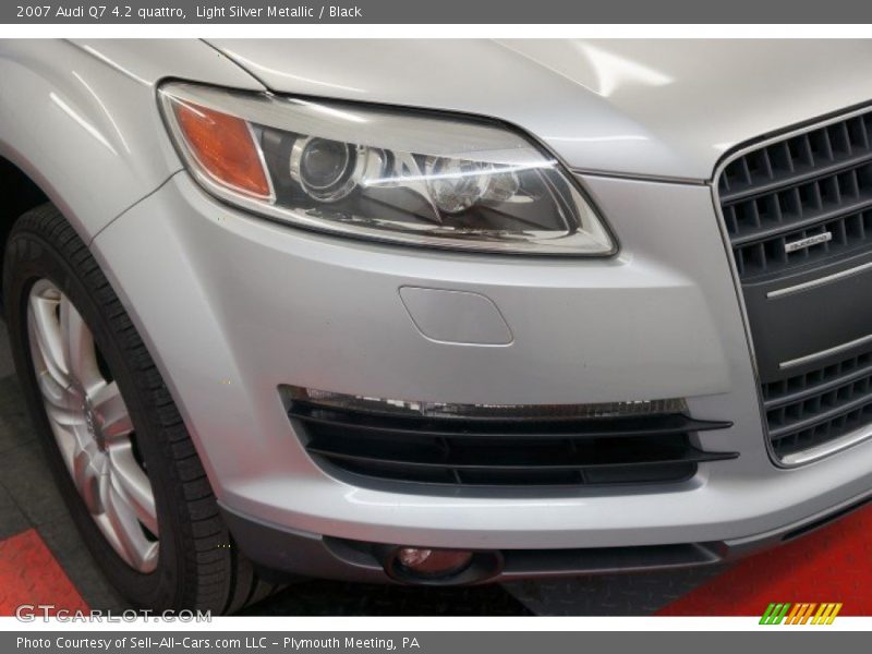 Light Silver Metallic / Black 2007 Audi Q7 4.2 quattro