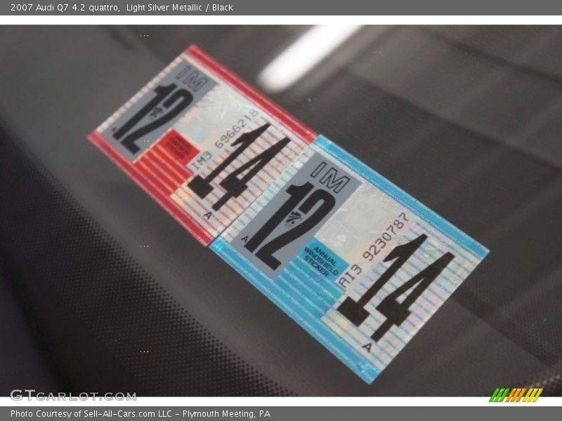 Light Silver Metallic / Black 2007 Audi Q7 4.2 quattro