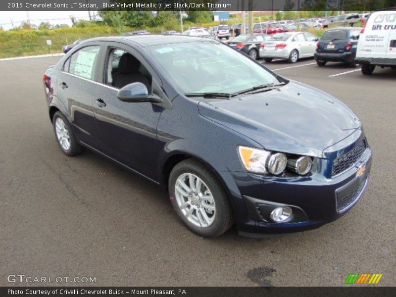 Front 3/4 View of 2015 Sonic LT Sedan