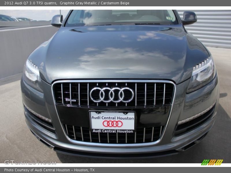Graphite Gray Metallic / Cardamom Beige 2012 Audi Q7 3.0 TFSI quattro