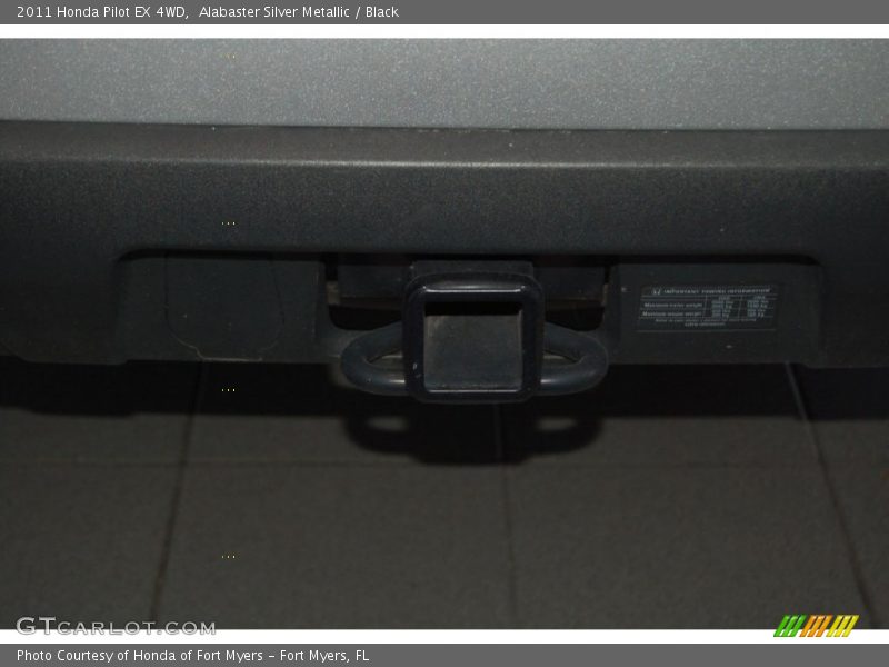 Alabaster Silver Metallic / Black 2011 Honda Pilot EX 4WD