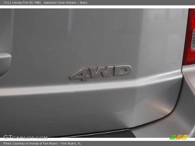 Alabaster Silver Metallic / Black 2011 Honda Pilot EX 4WD