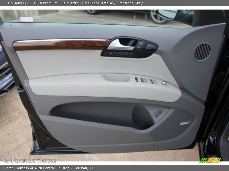 Door Panel of 2015 Q7 3.0 TDI Premium Plus quattro