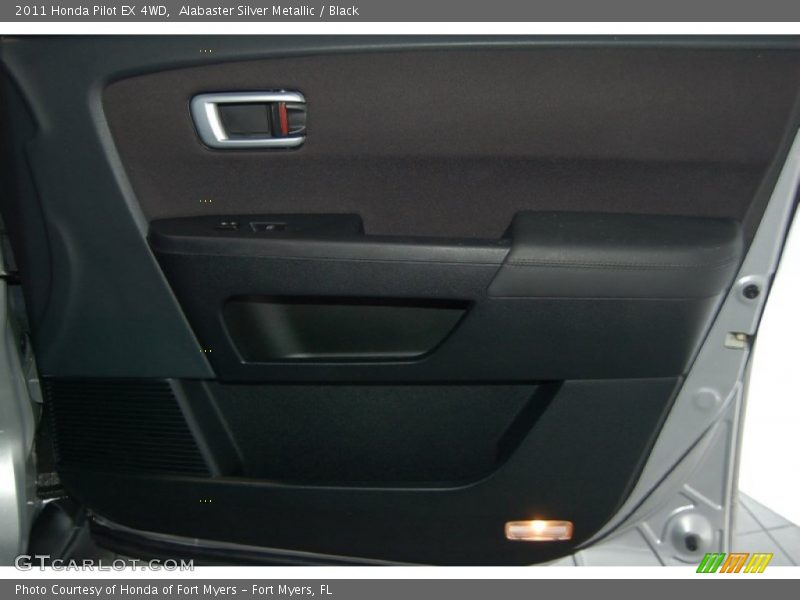 Alabaster Silver Metallic / Black 2011 Honda Pilot EX 4WD