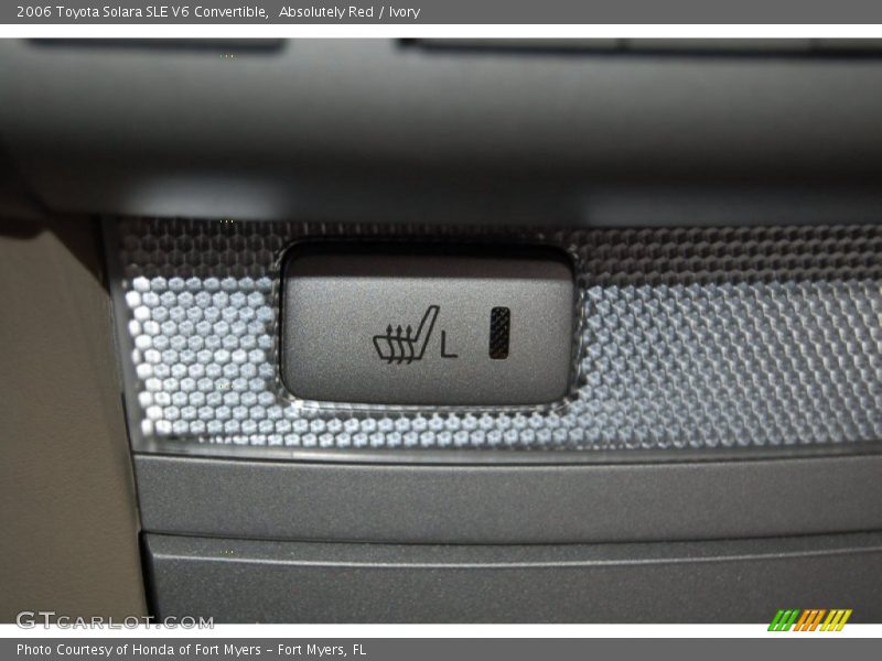 Absolutely Red / Ivory 2006 Toyota Solara SLE V6 Convertible