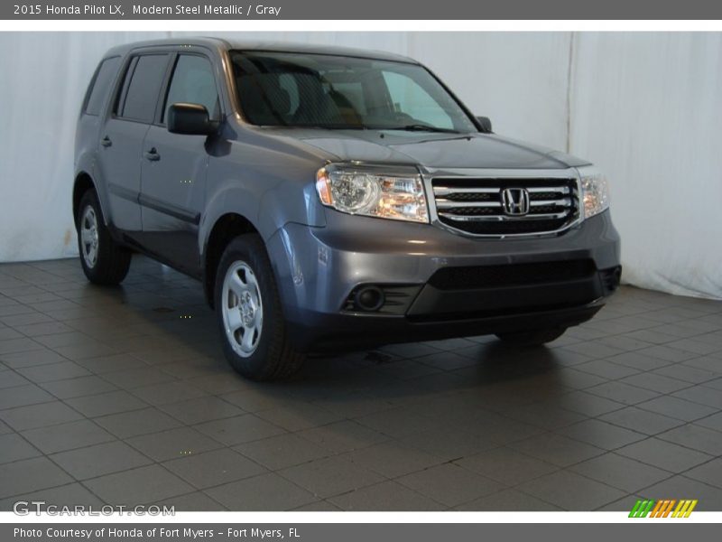Modern Steel Metallic / Gray 2015 Honda Pilot LX