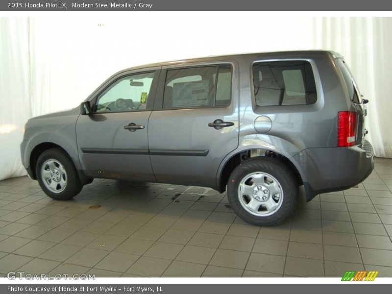 Modern Steel Metallic / Gray 2015 Honda Pilot LX