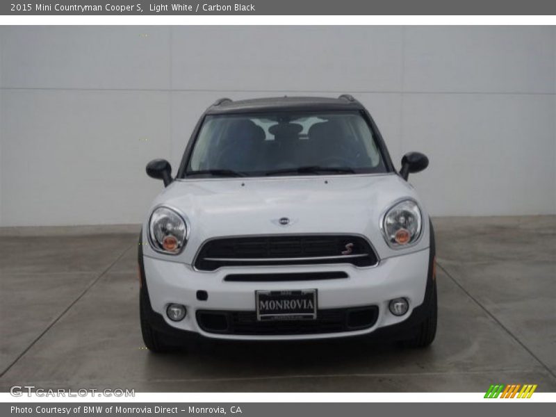 Light White / Carbon Black 2015 Mini Countryman Cooper S